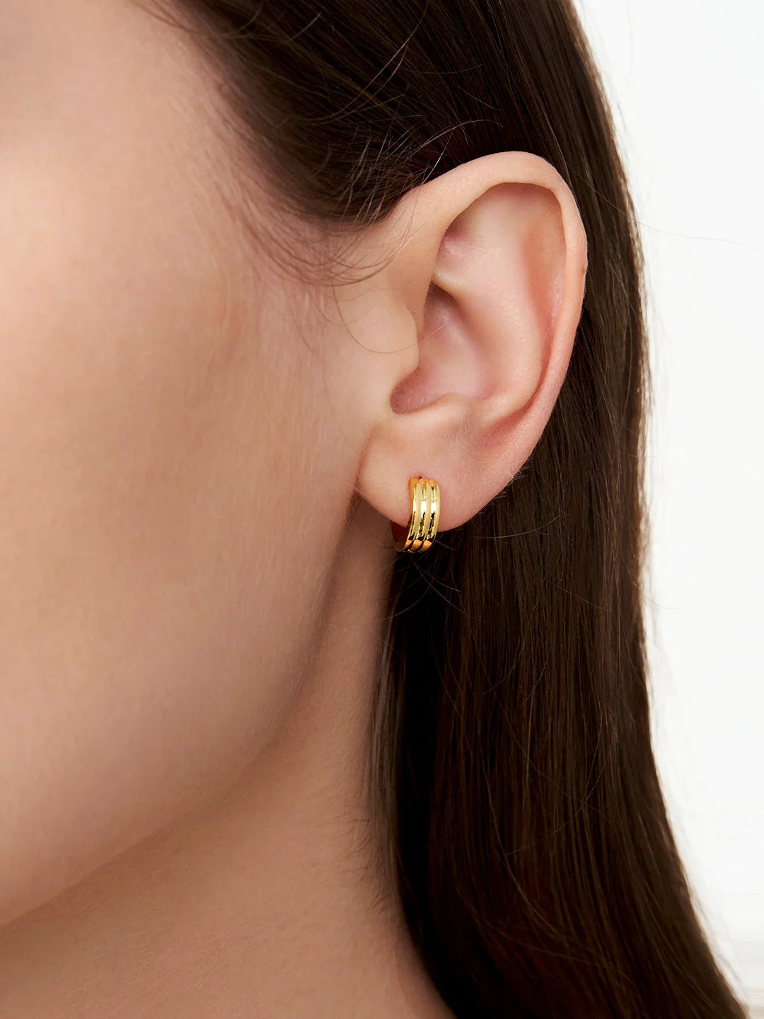 Daily Round Sphere Huggie Earrings - OOTDY