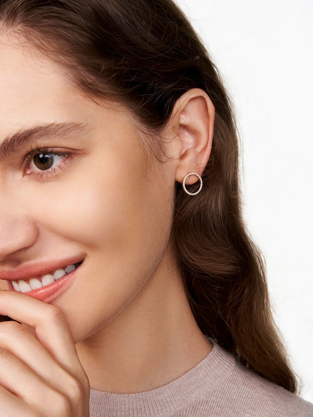 Delicate Round Stud Earrings - OOTDY